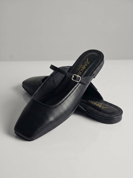 Luchia Black