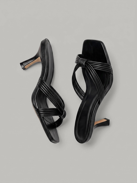 Capsule - Mono Heel Black