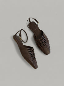 Capsule - Daisy Brown