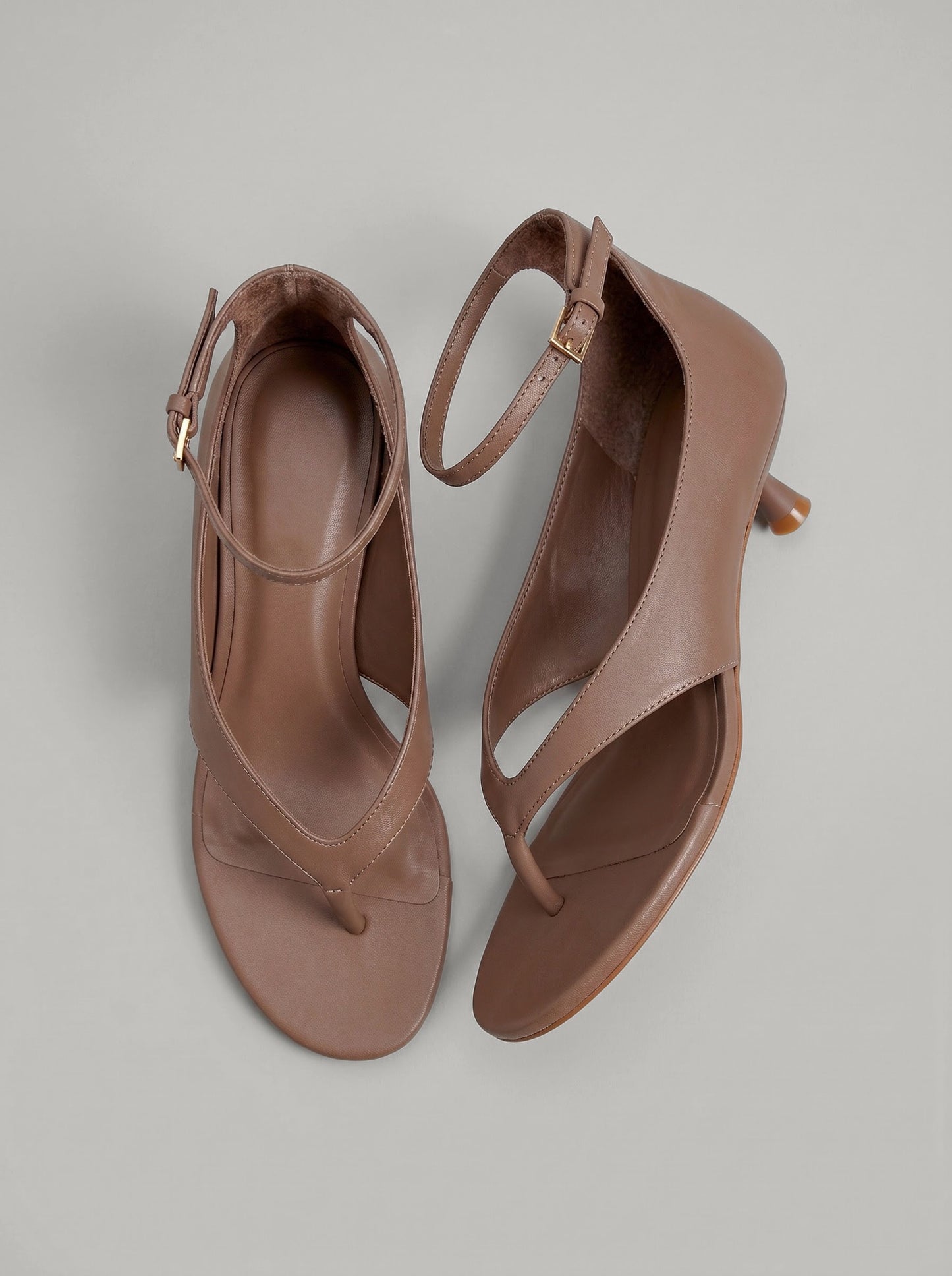 Capsule - Liam Heel Brown