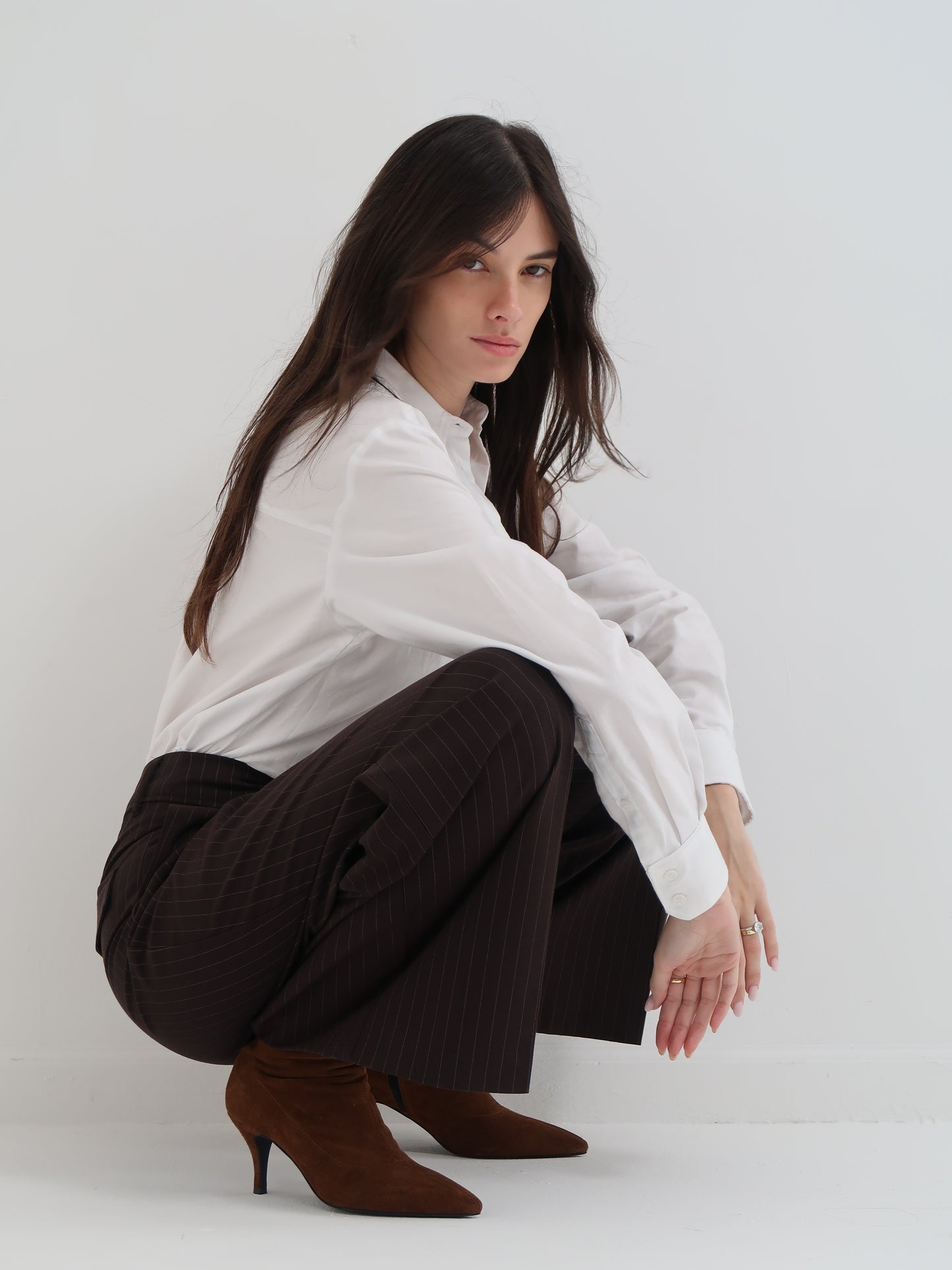 עקבים חומים לנשים