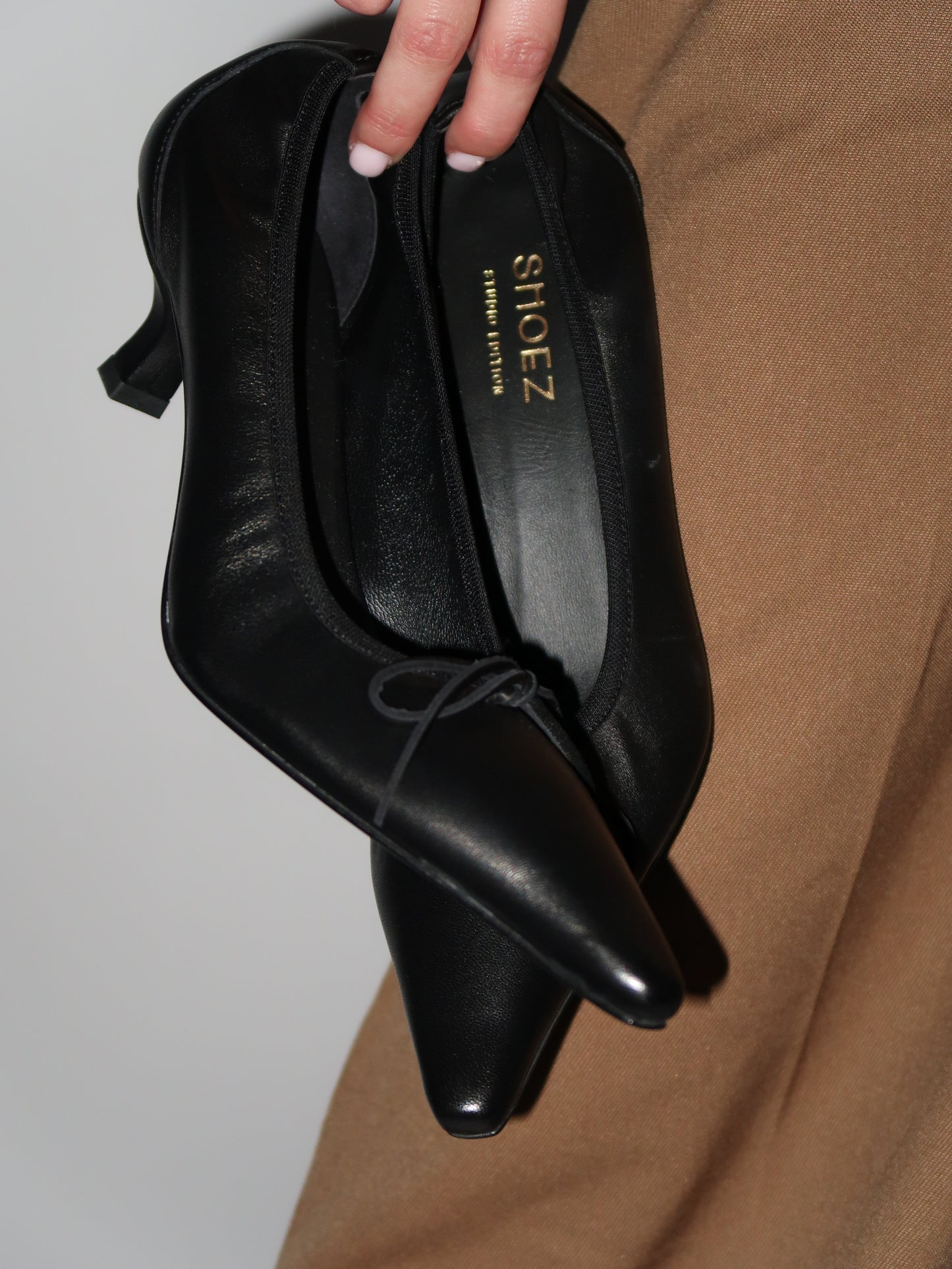 Studio - Stella Black