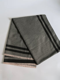 Bright geometric spotted scarf