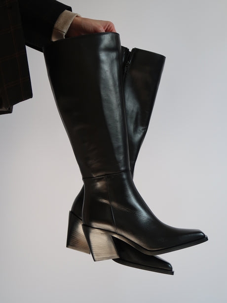 Studio - Portofino Black