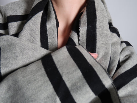 Bright geometric spotted scarf