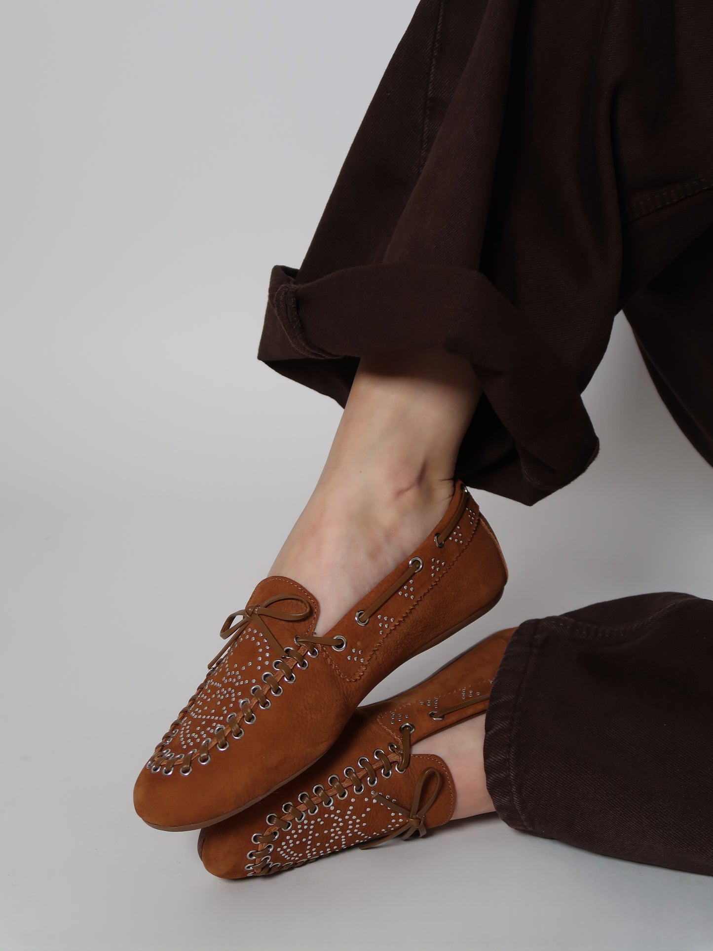 Capsule - Smith Brown