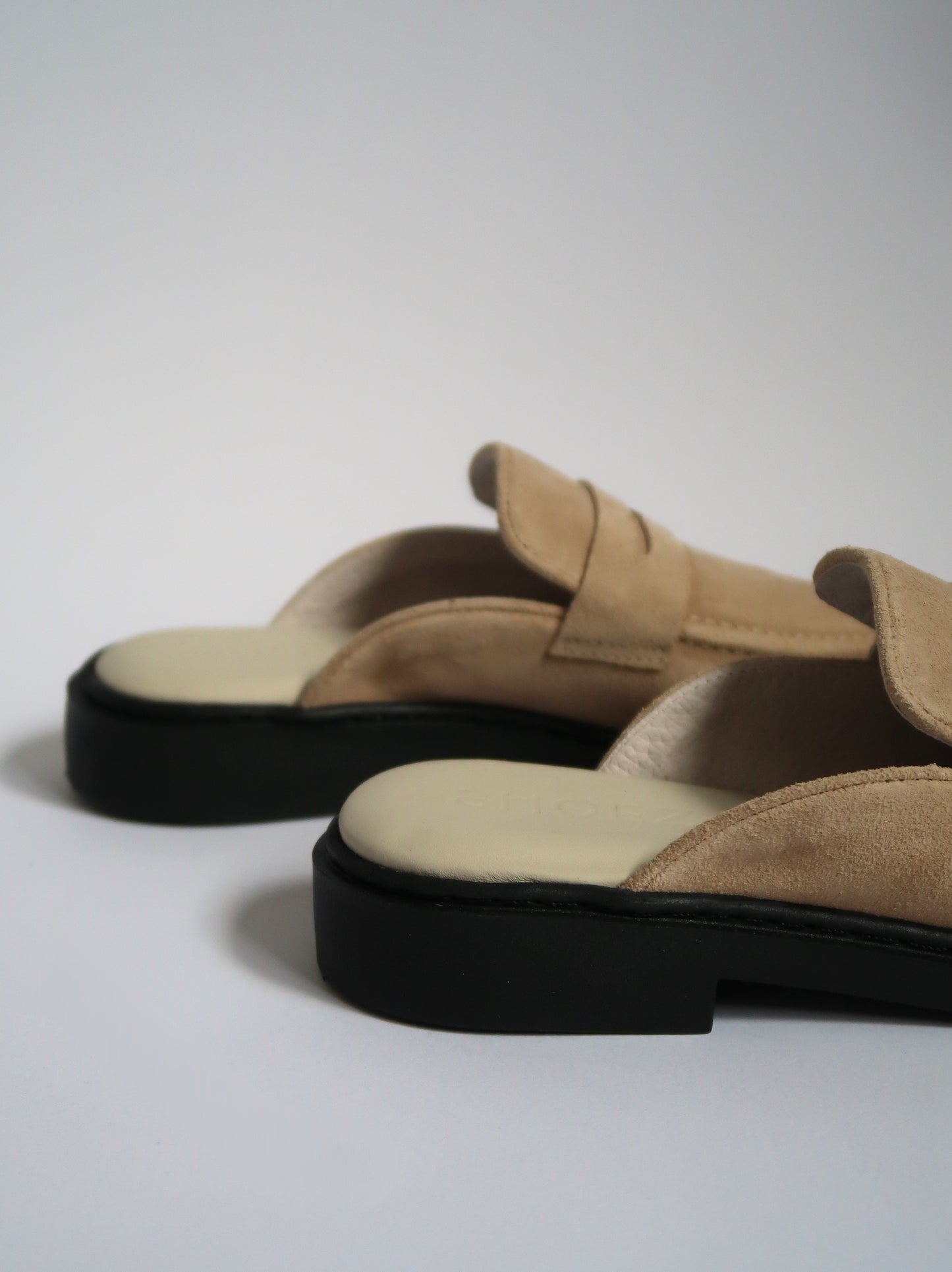 נעליים נוחות לנשים