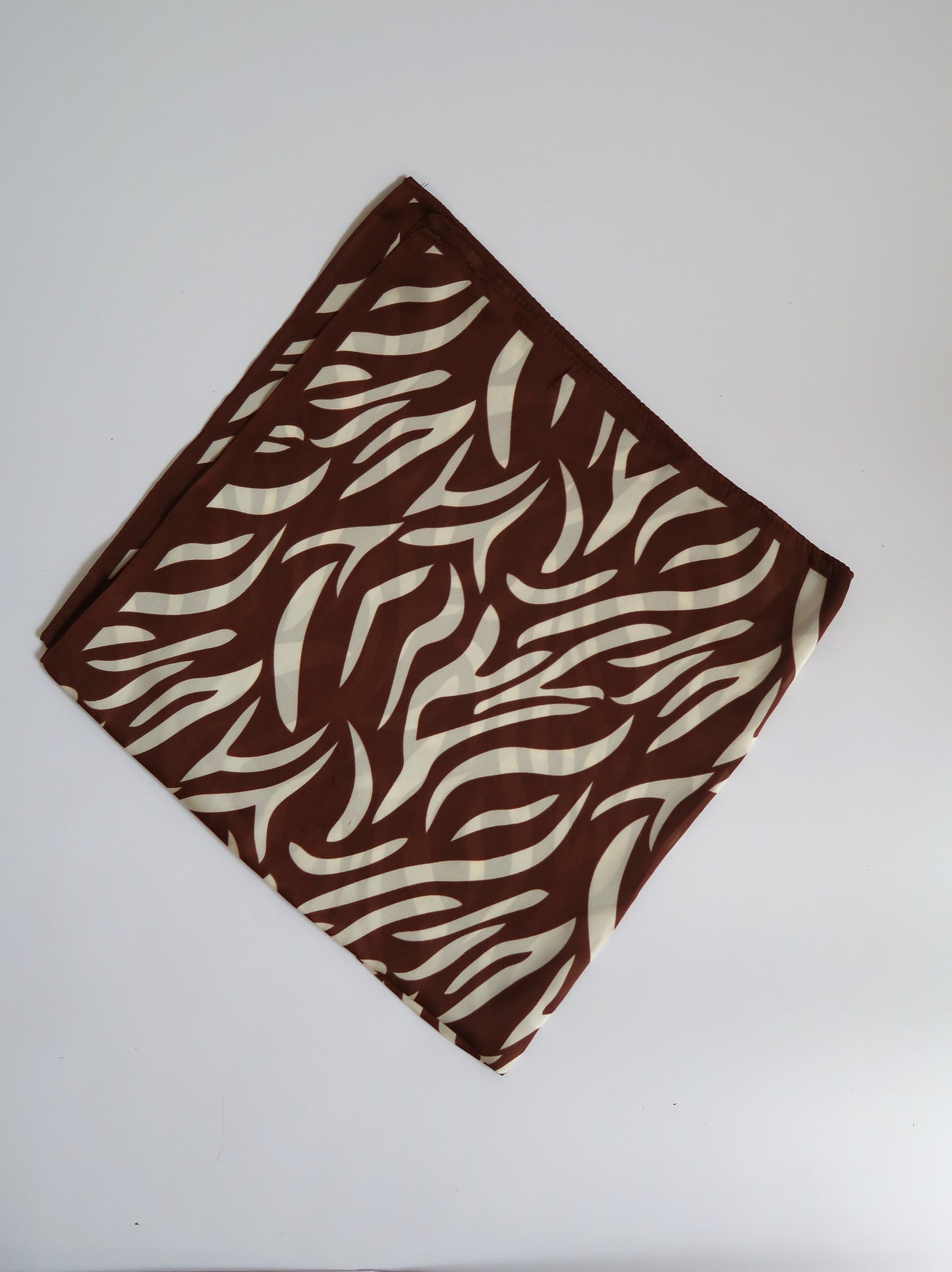 צעיף בהדפס חום