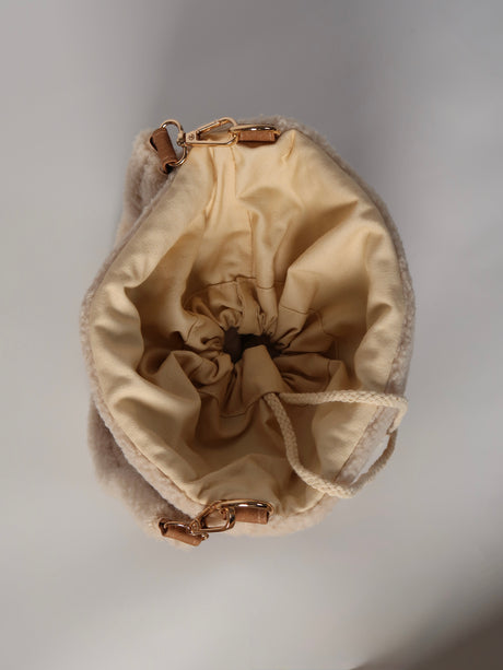 תיק באקט חום טדי