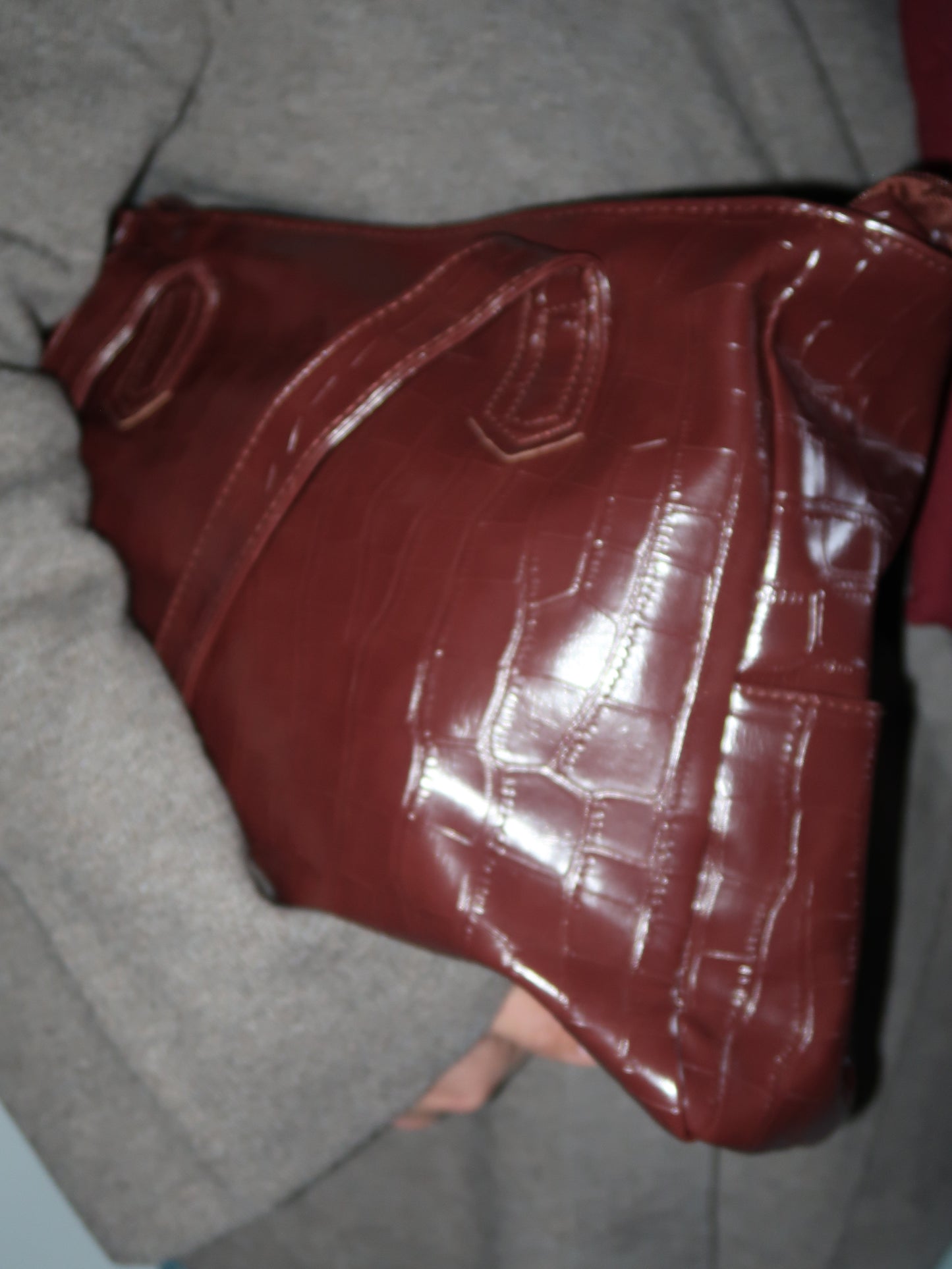 תיק קרוקו חום- בורדו