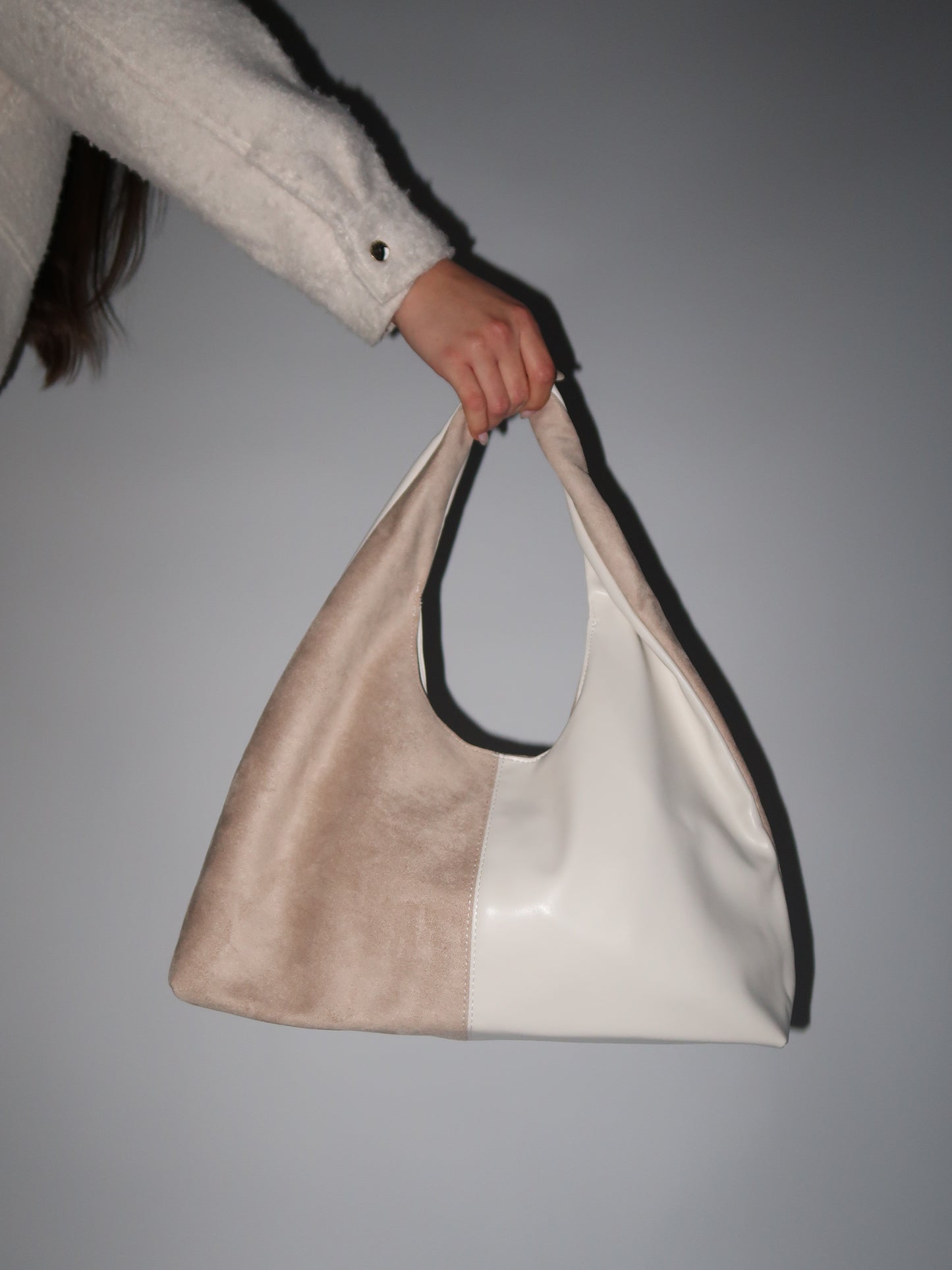 תיק מולטי בז'