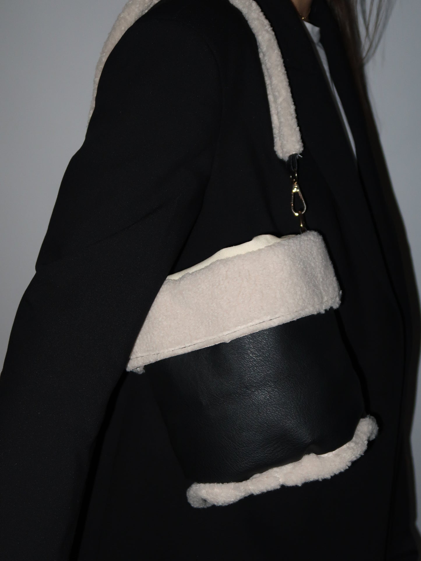 תיק באקט שחור טדי