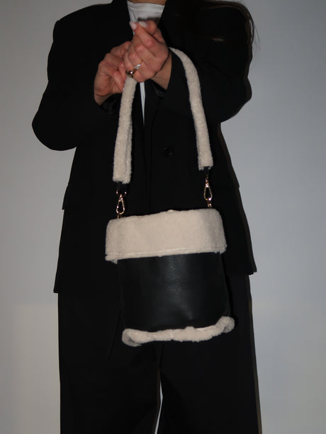 תיק באקט שחור טדי