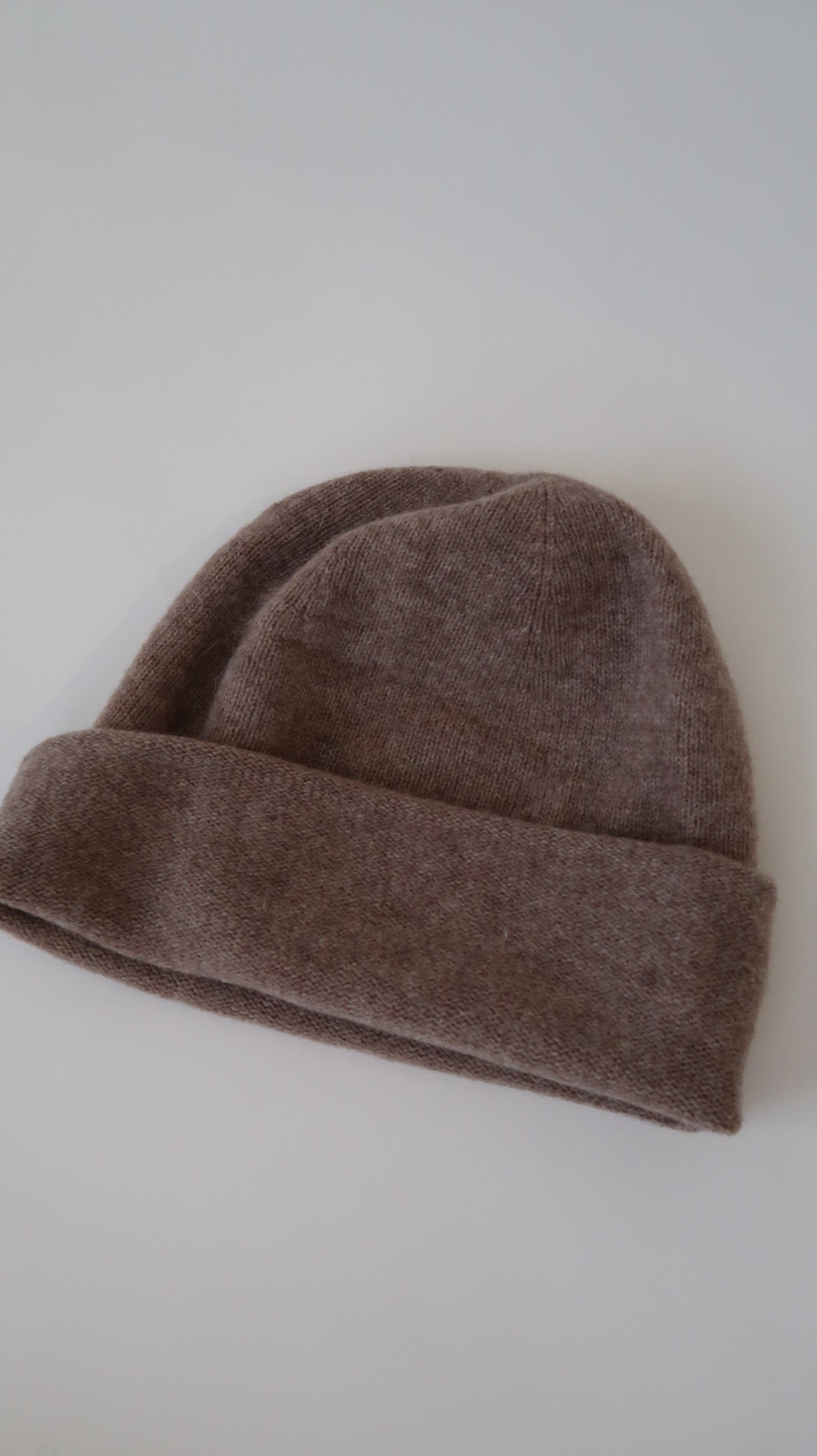 כובע צמר בז'