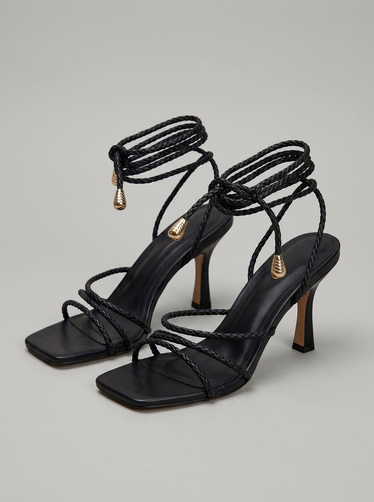 Capsule - Noa Heel Black