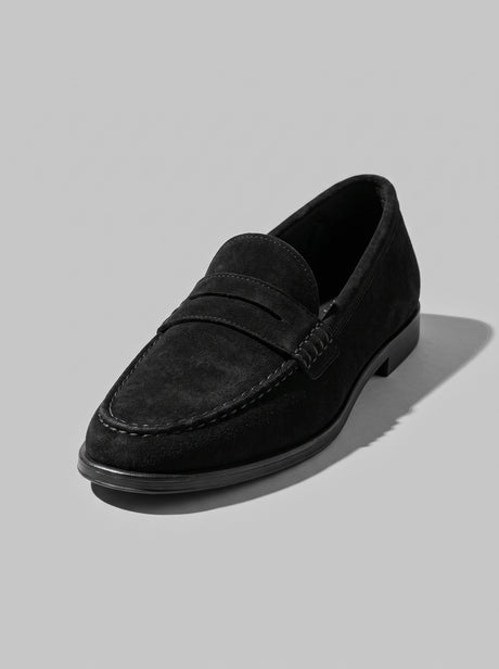 Calvera Black