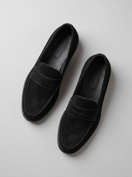 Calvera Black
