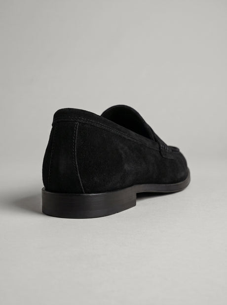 Calvera Black