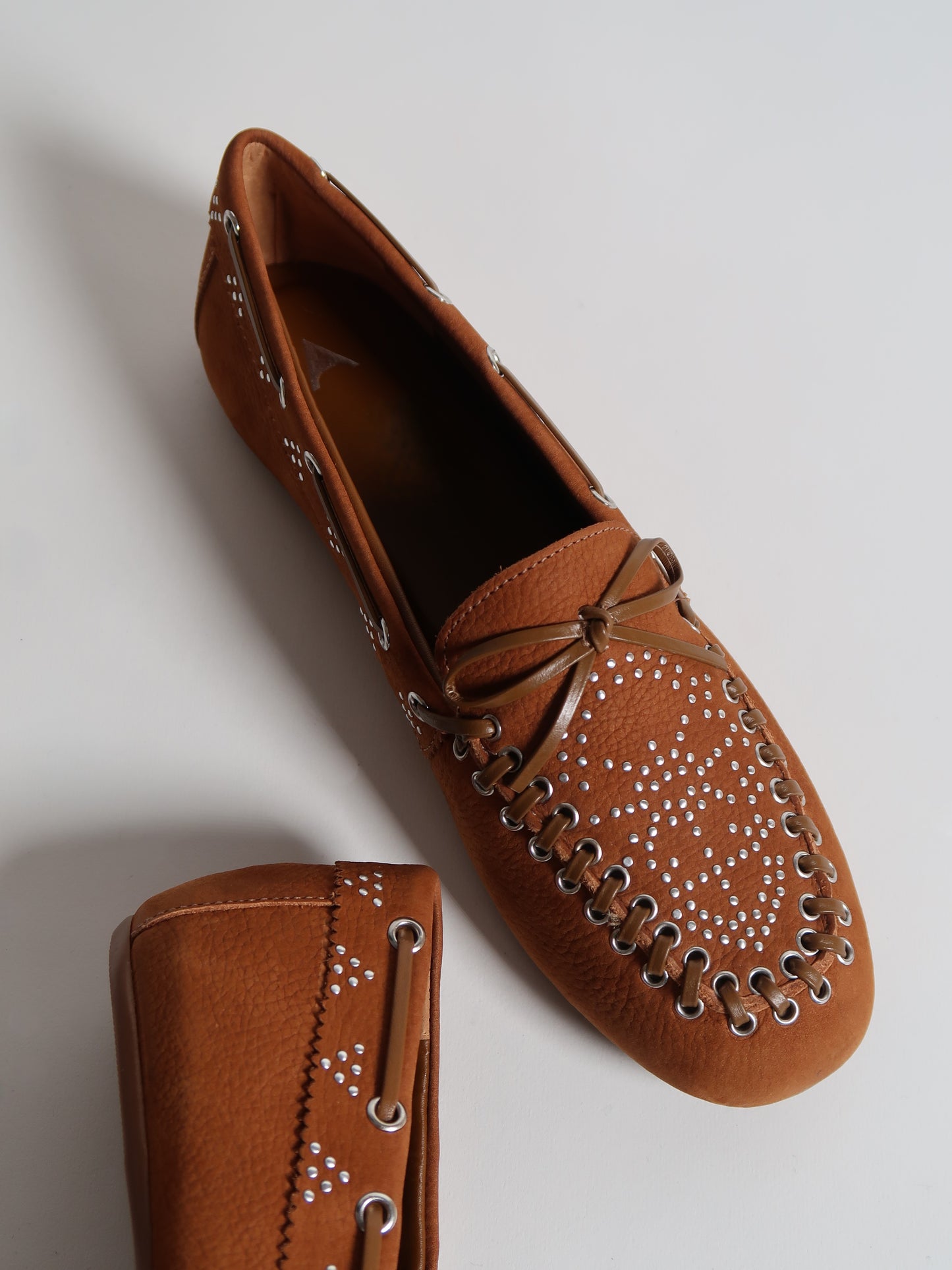 Capsule - Smith Brown