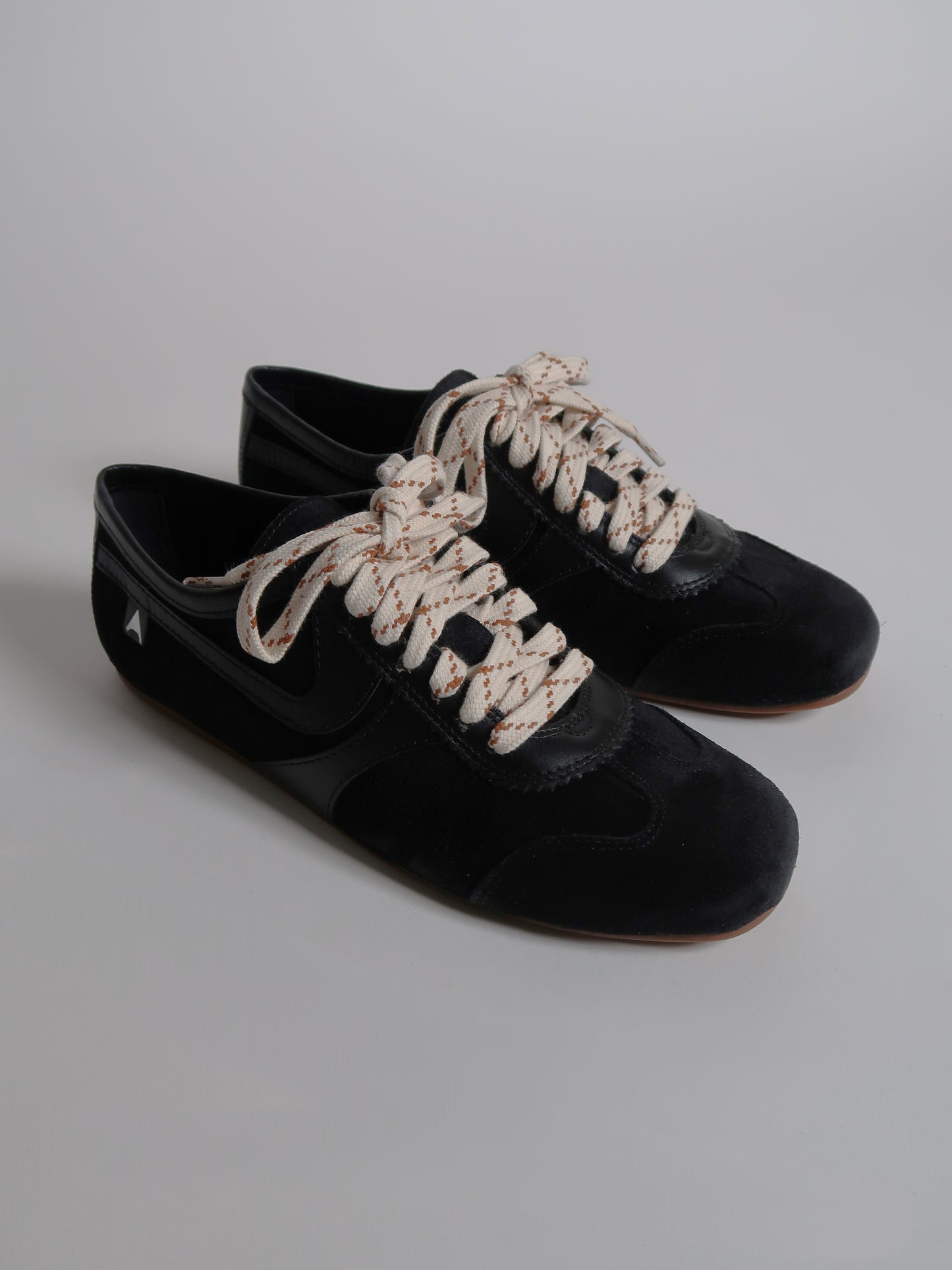 Capsule - Berlin Black