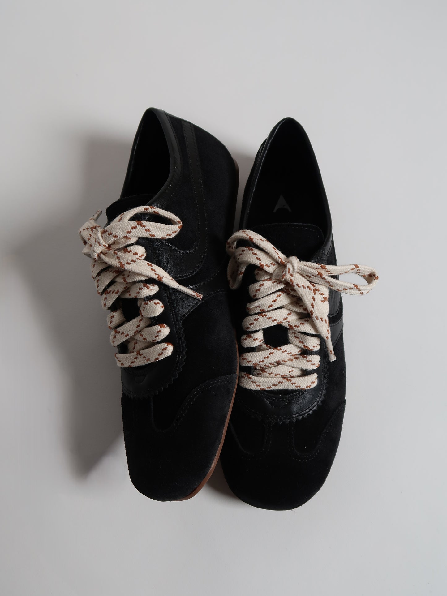 Capsule - Berlin Black