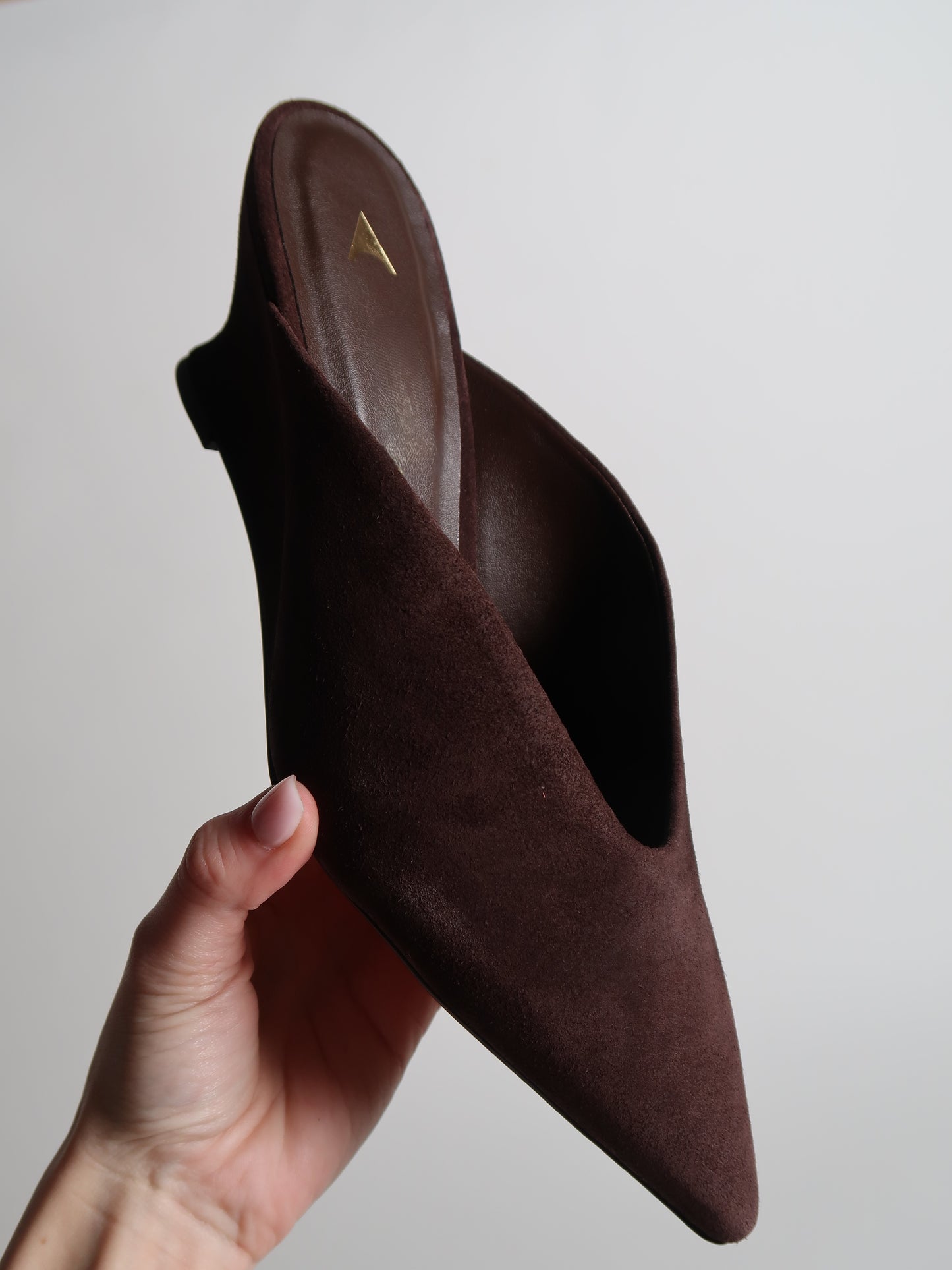 Capsule - Muse Dark Browm