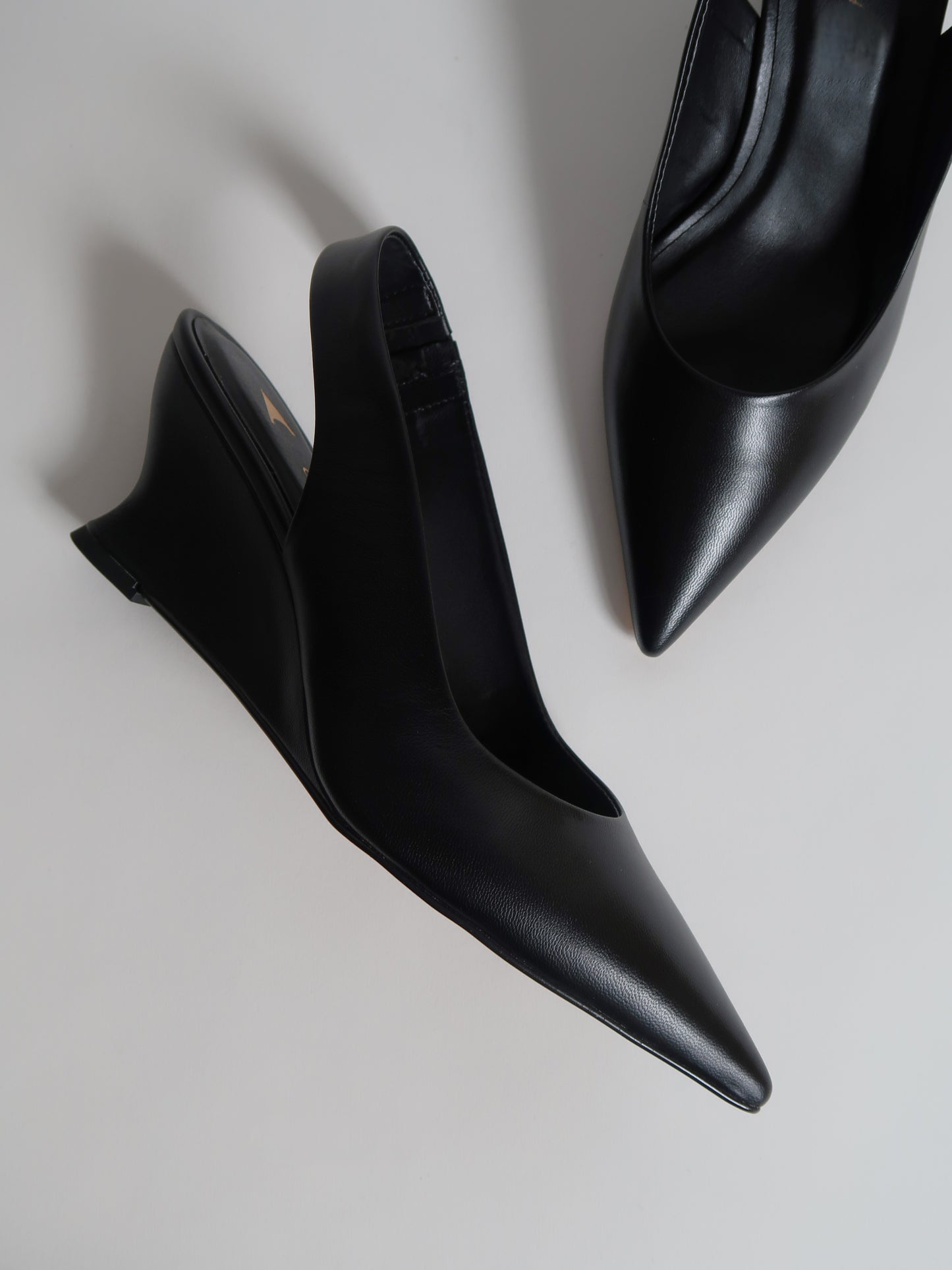 Capsule - Marlene Black