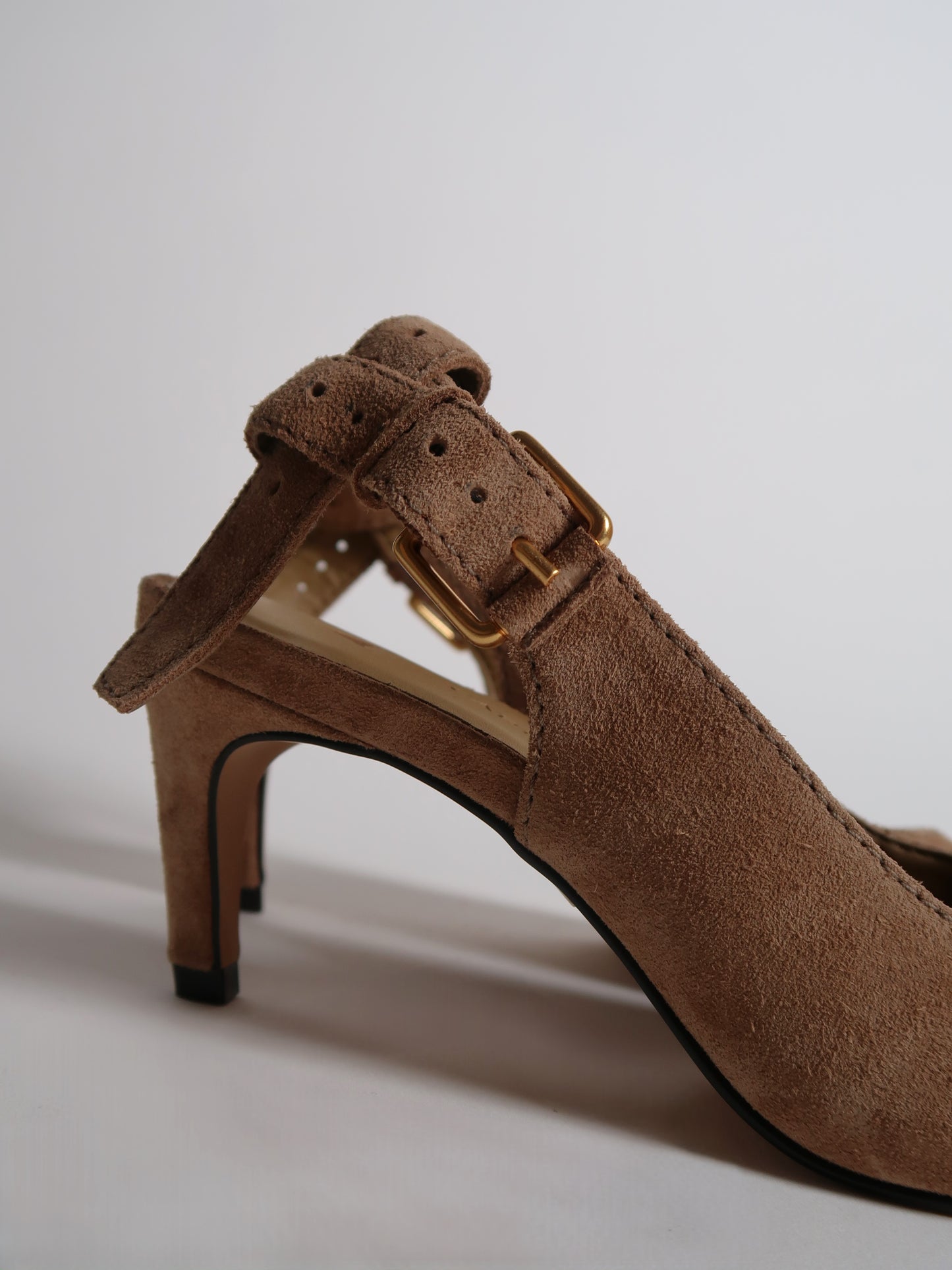 Capsule - Clara Beige