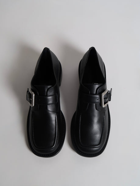 Capsule - Riven Black