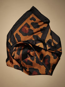 מטפחת מנומרת