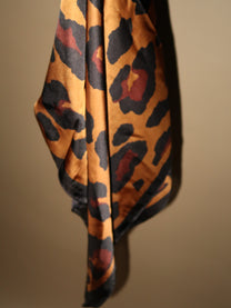 מטפחת מנומרת