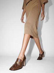 Capsule - Sanna Brown
