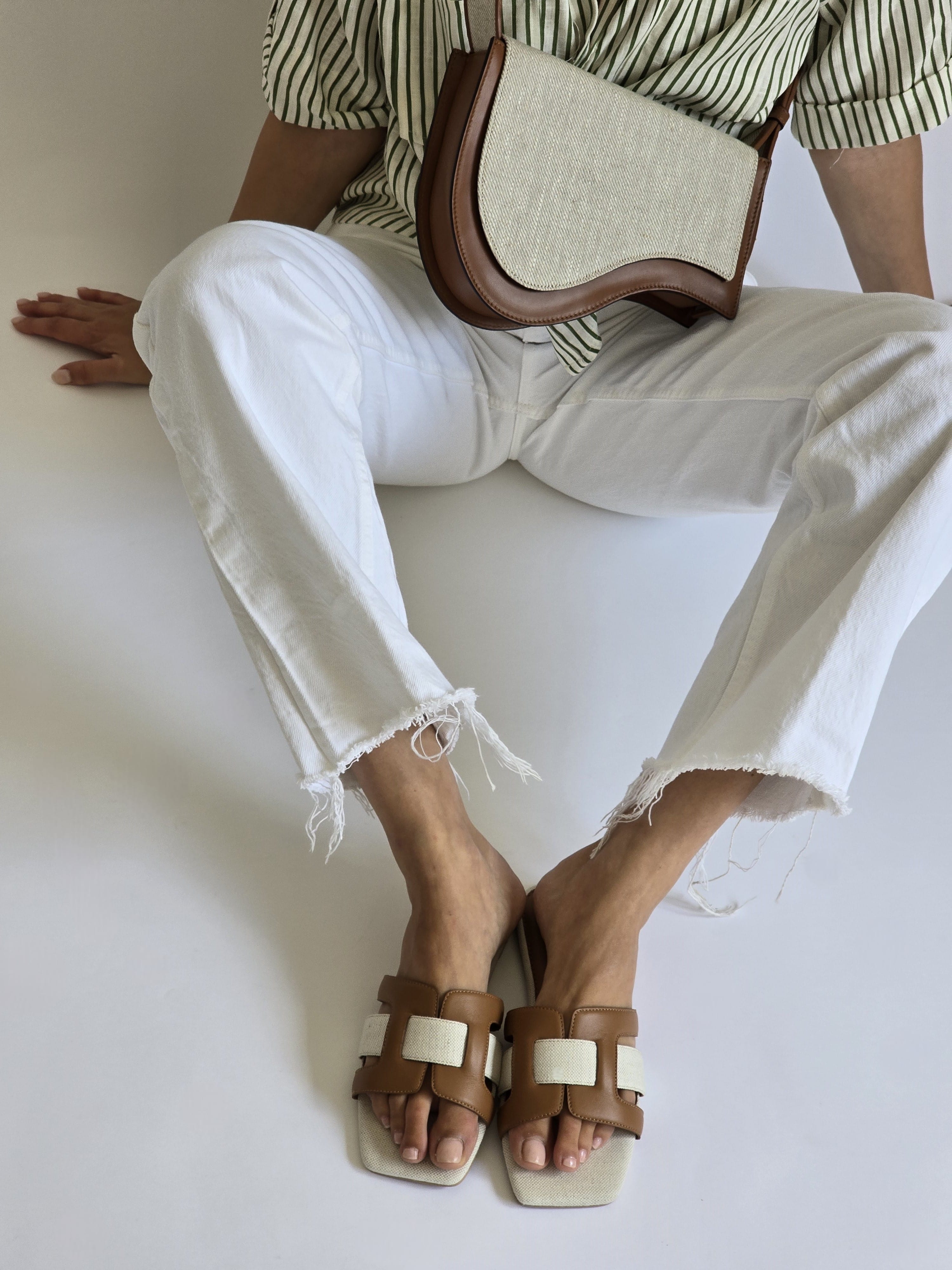 Nasya Camel&White