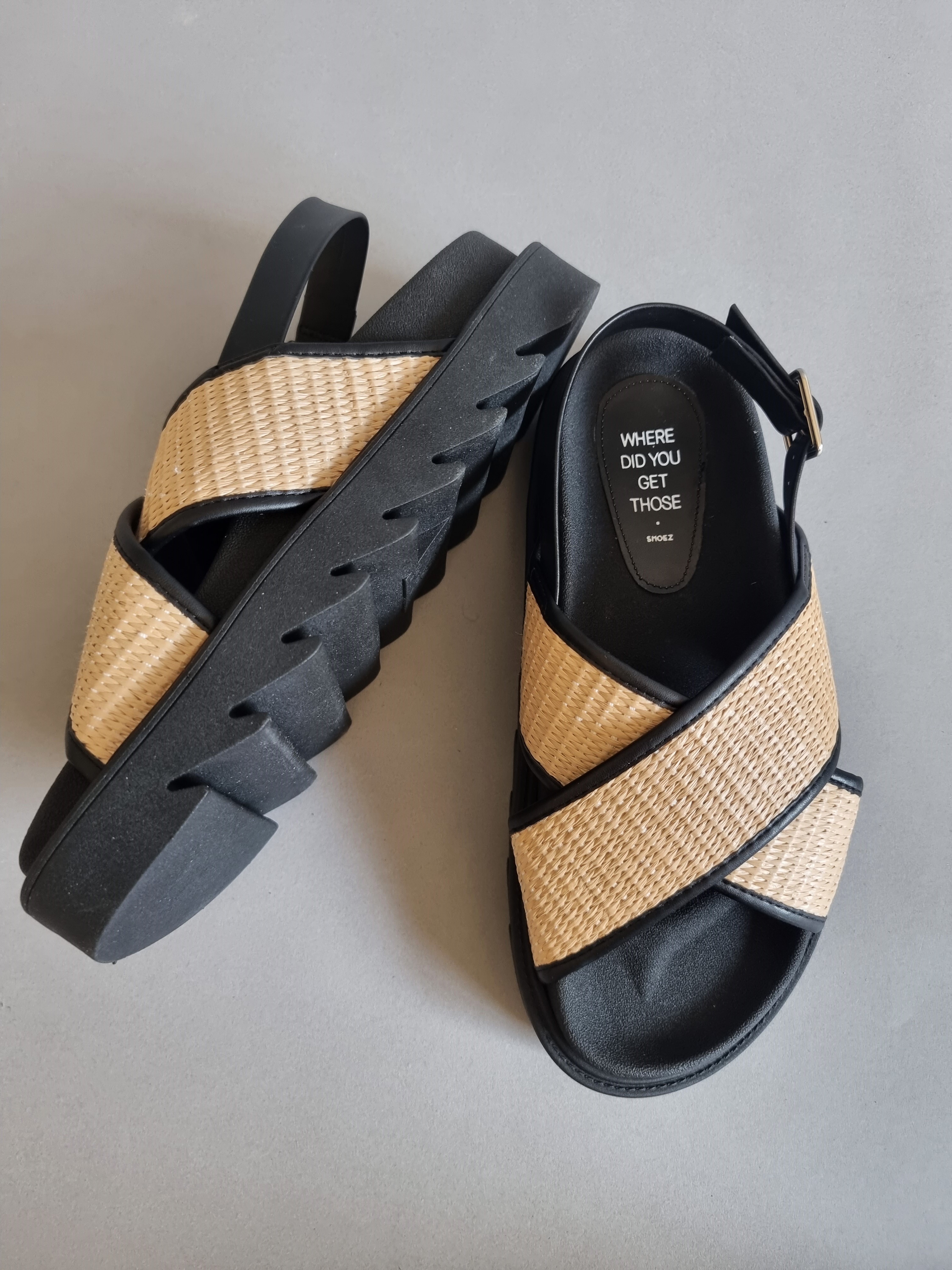 Dune Black