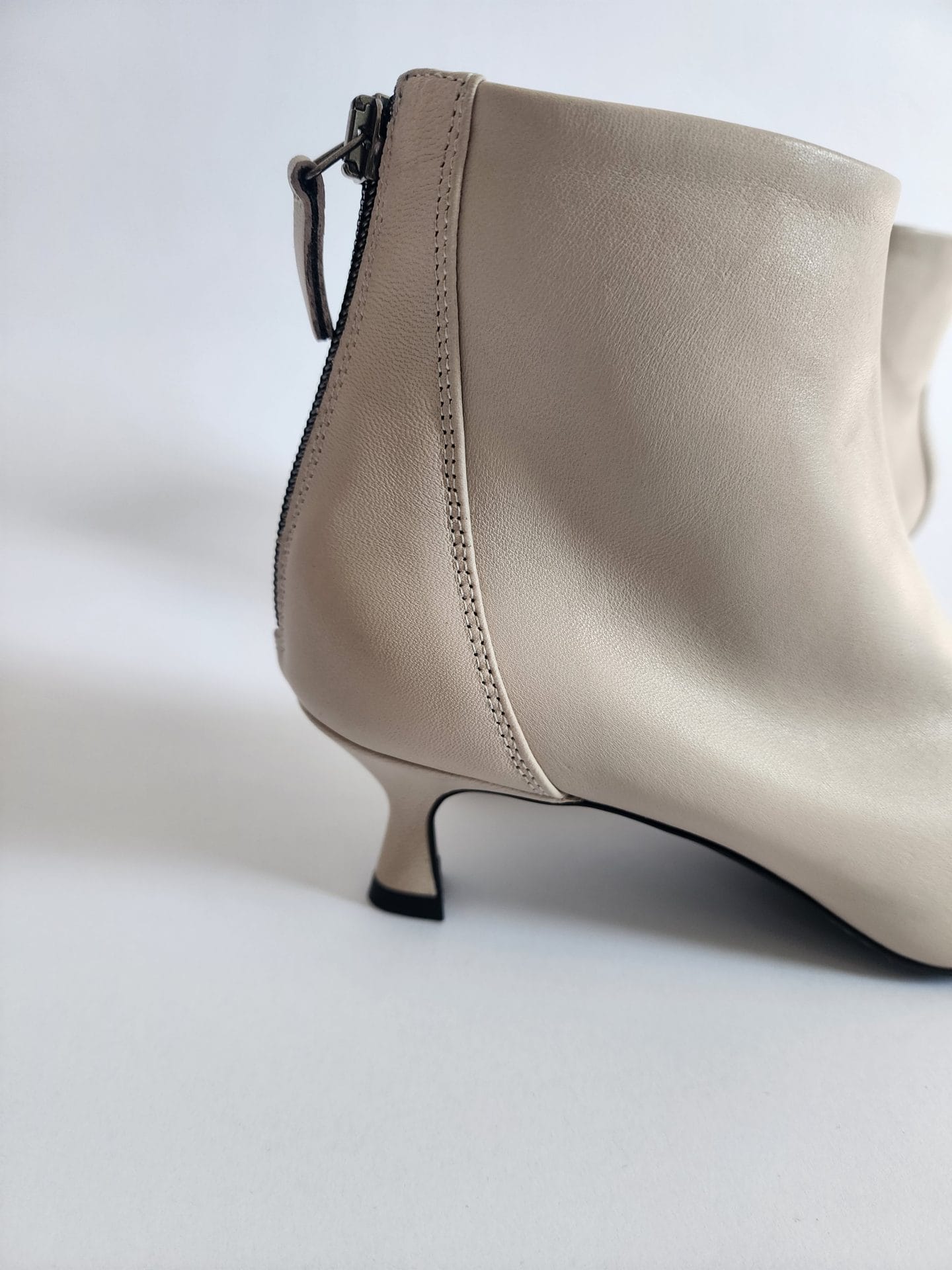 Studio - Mori Cream