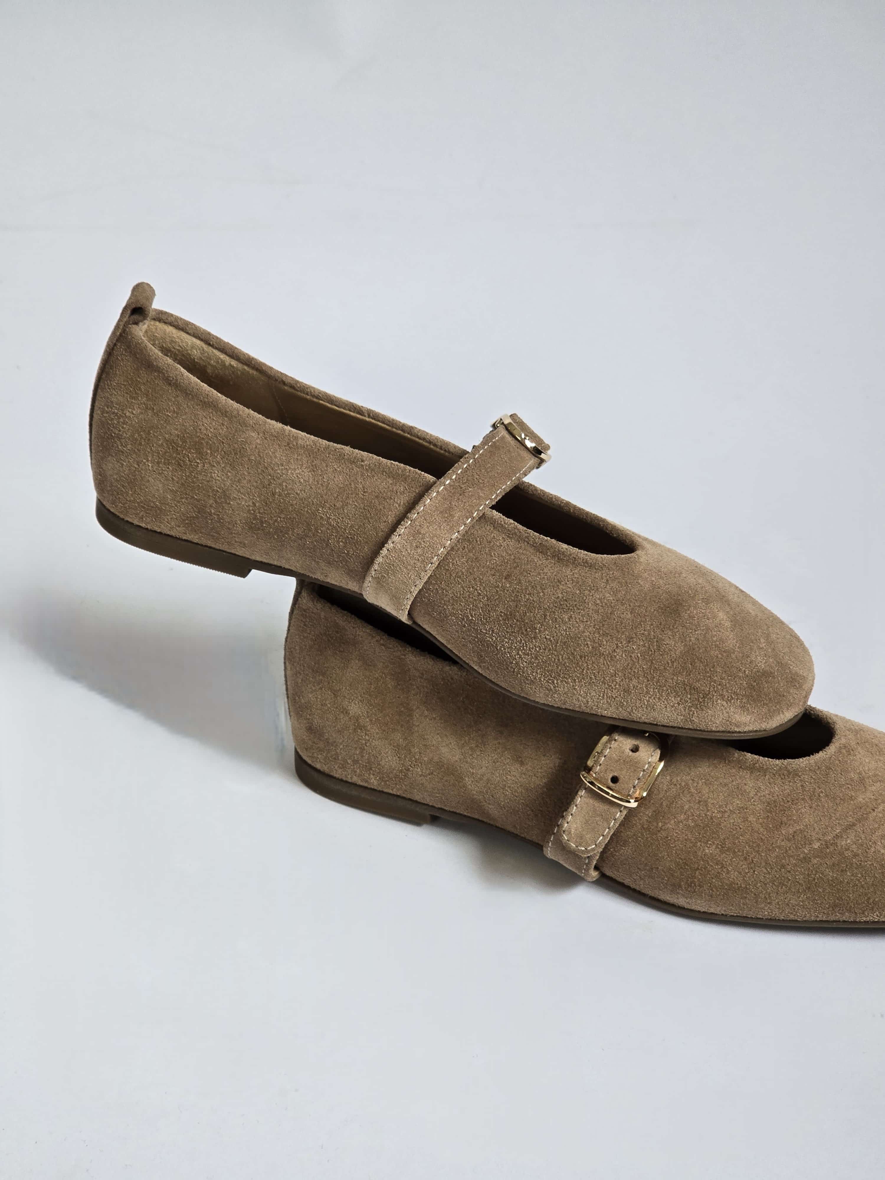 Papita Camel