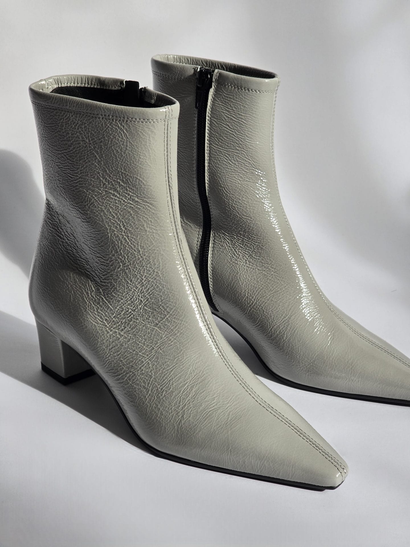 Studio - Alessia Patent Gray