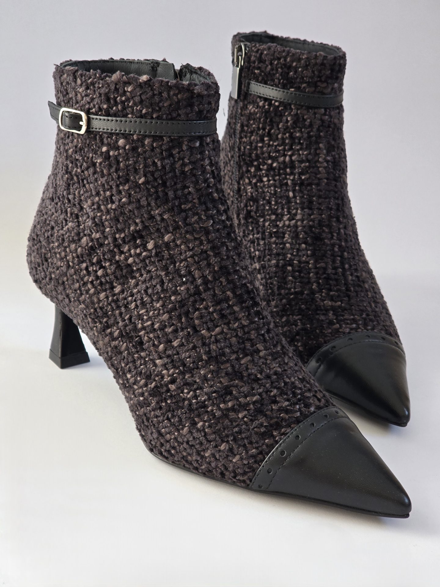 Rinascita - Donna Tweed