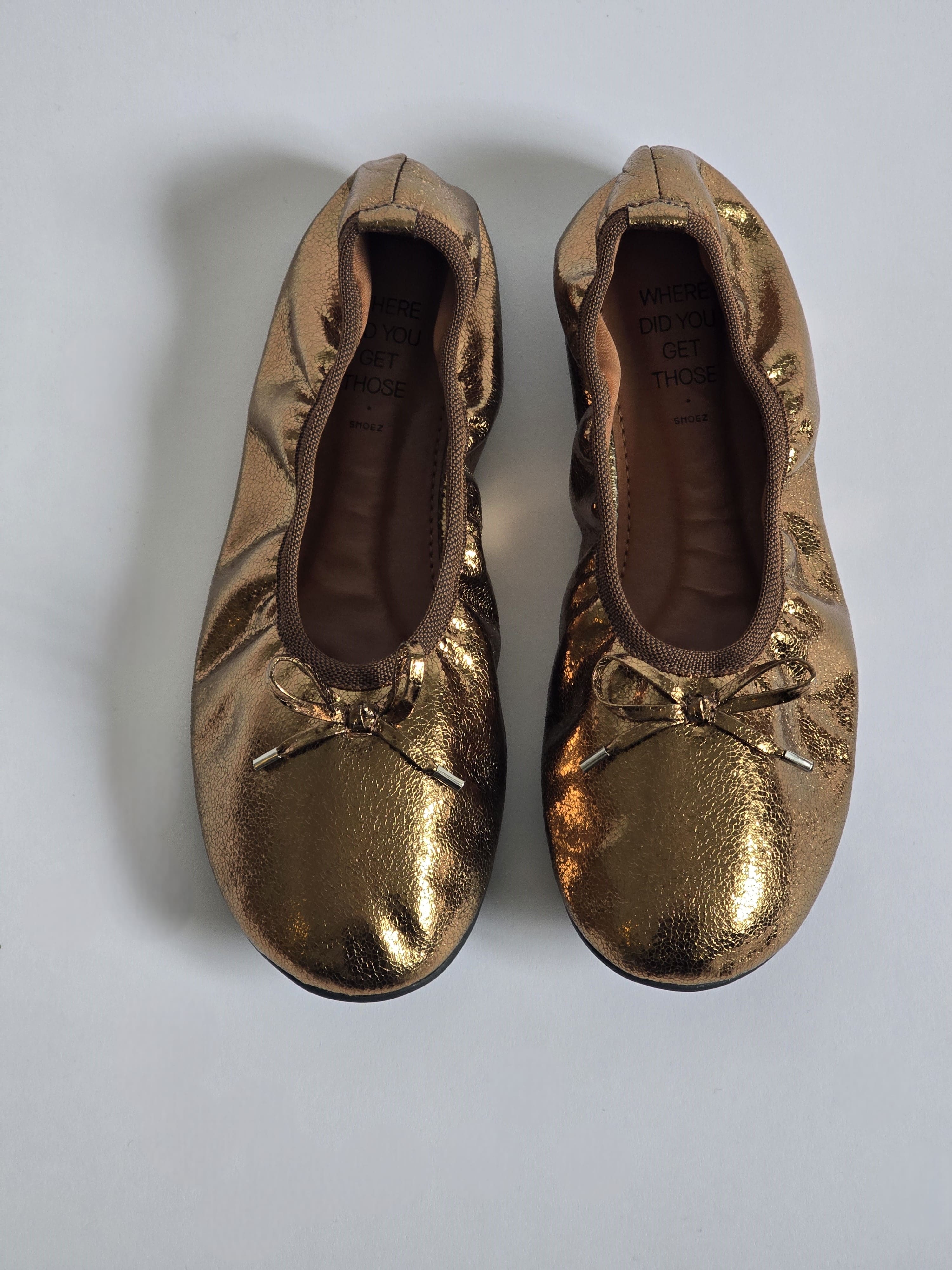 Lily Bronze