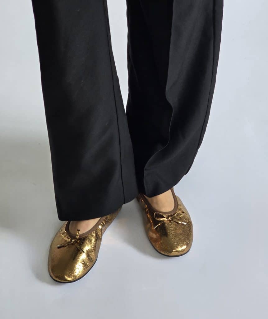 Lily Bronze