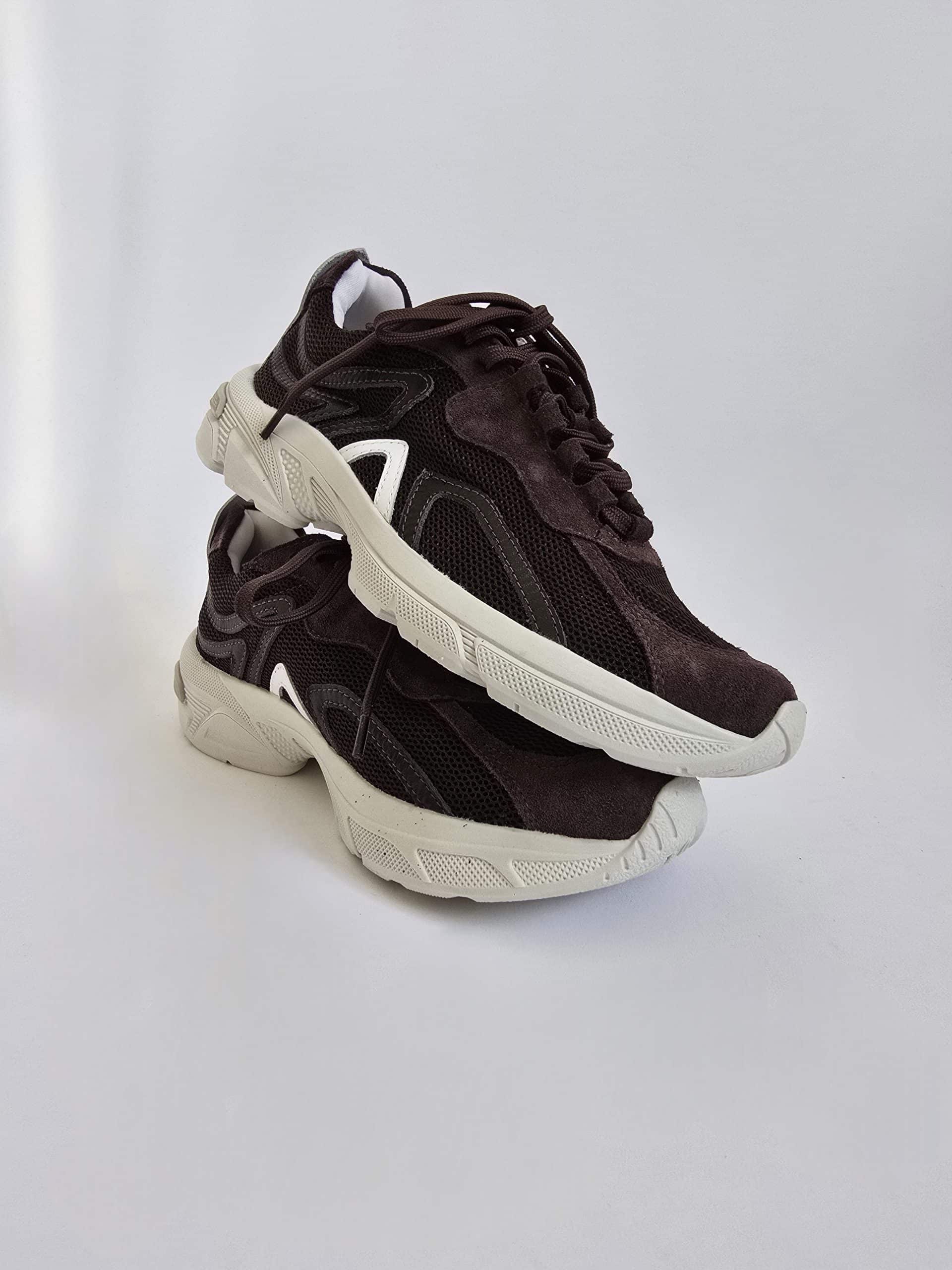 Vender Brown