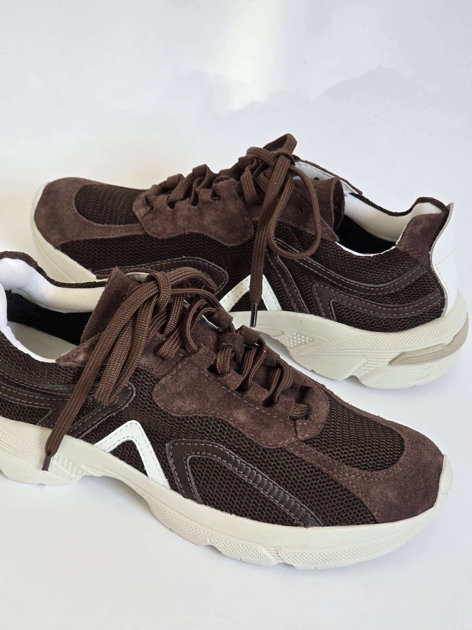 Vender Brown
