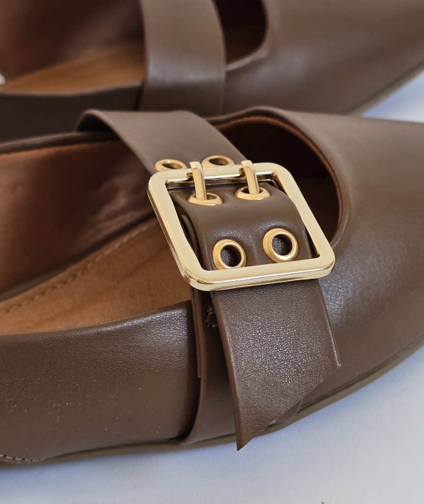Altina Brown Sample