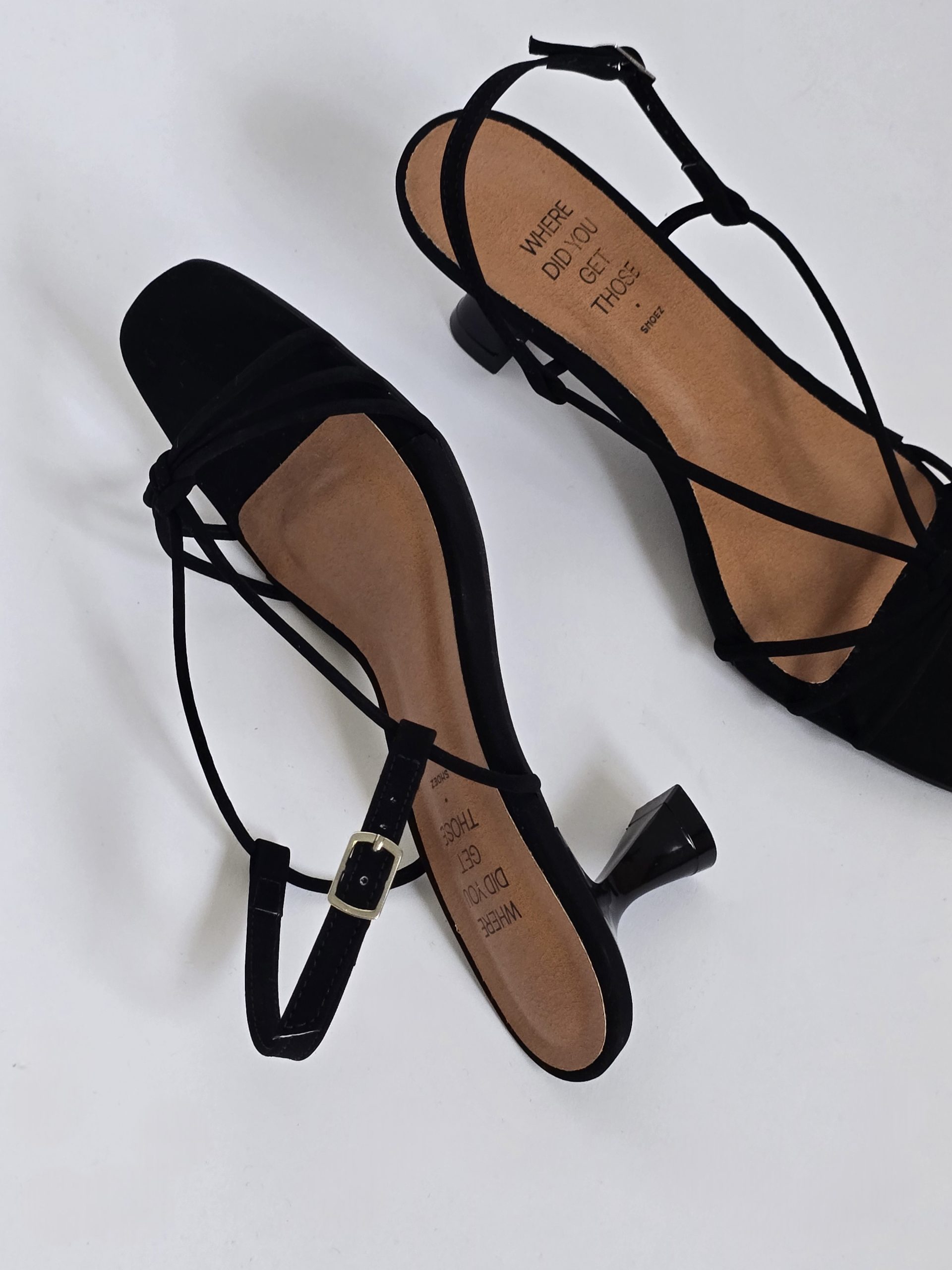 Vera Black Pre Order