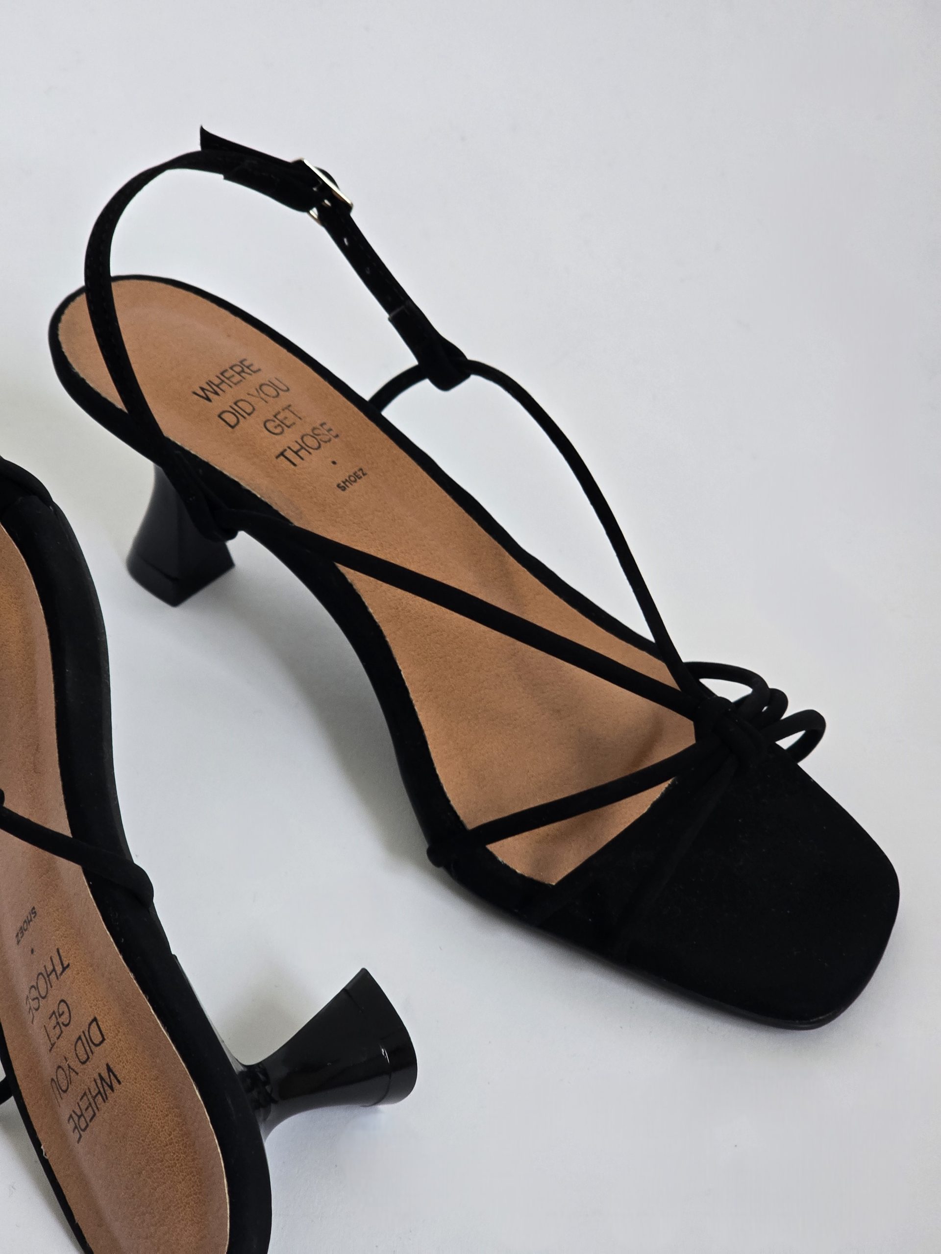 Vera Black Pre Order