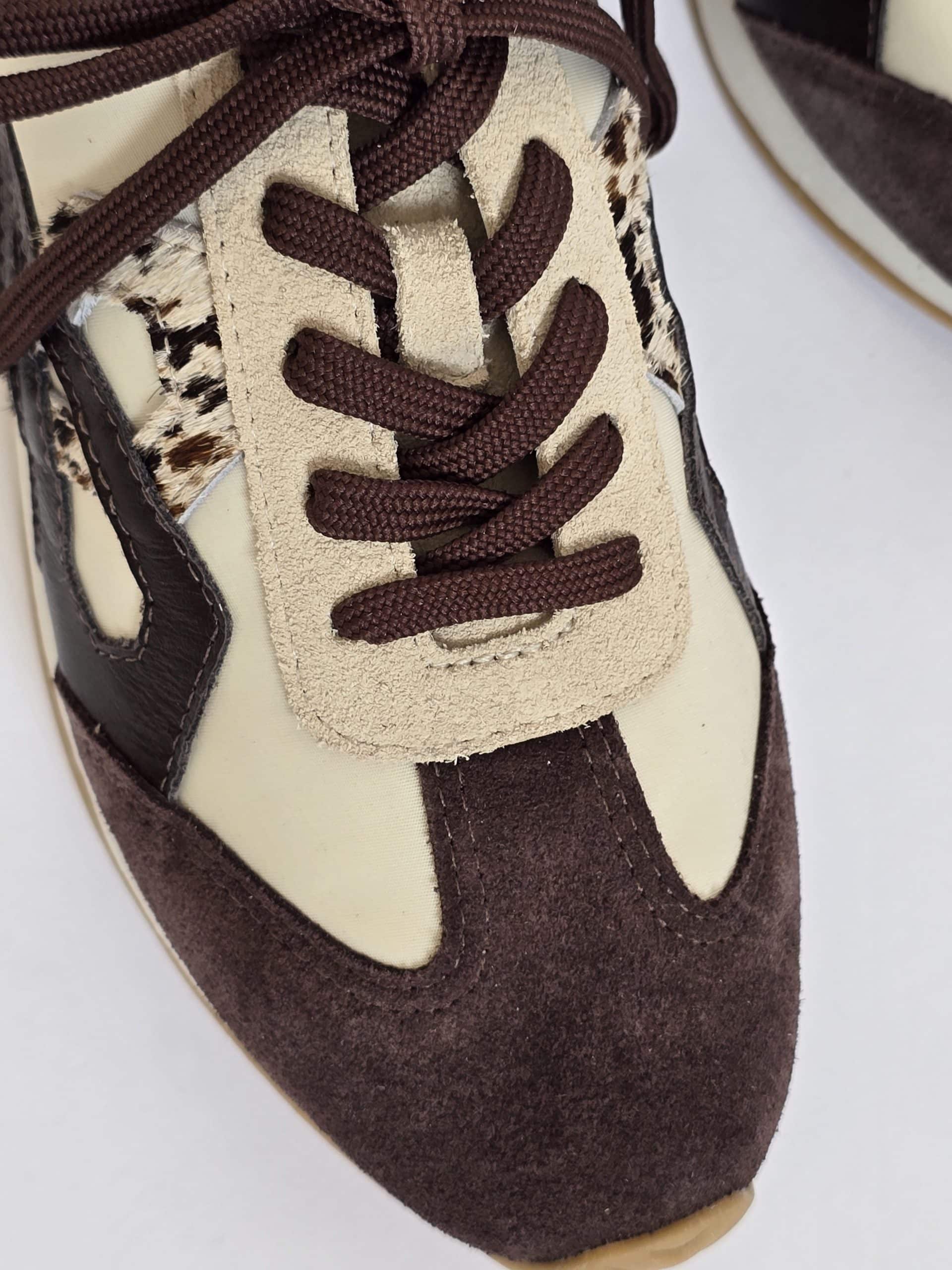 Toro Brown
