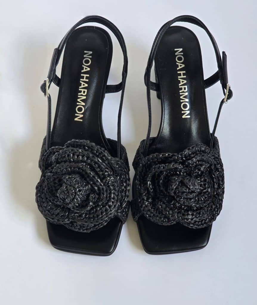 Exclusive - Nola Black