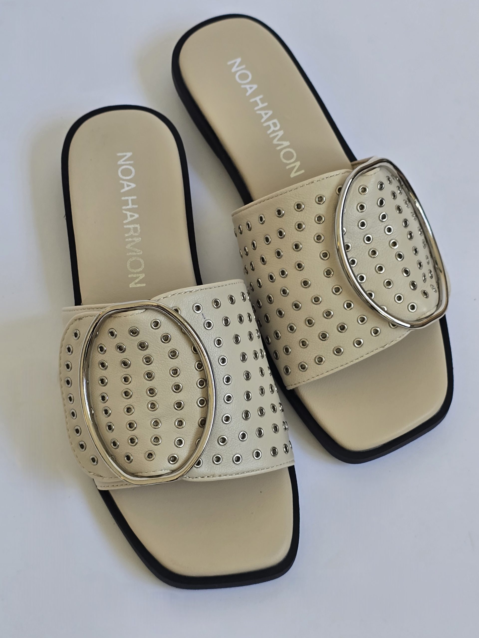Exclusive - Jasper Off White