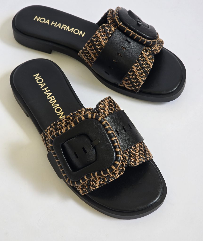 Exclusive - Reina Black