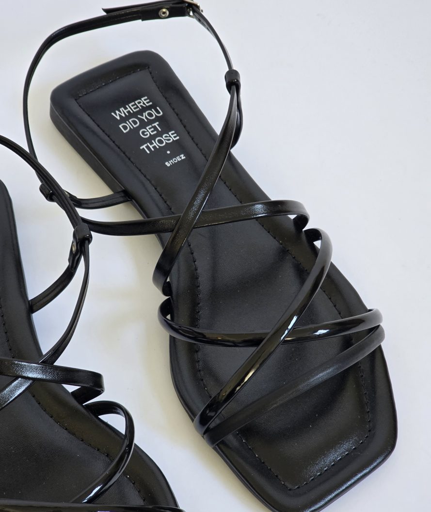Lola Patent Black